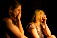 Nina Ivanišin Maruša Majer v predstavi Baba Babi Babo (foto: Andrej Hočevar)